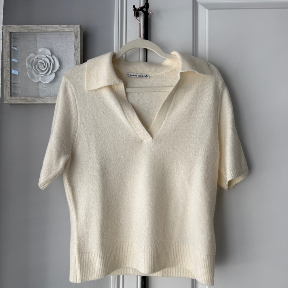 Abercrombie & Fitch Cream Short Sleeve Polo Top